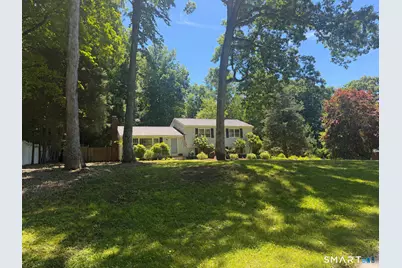 41 Hearthstone Drive, Bethel, CT 06801 - Photo 2
