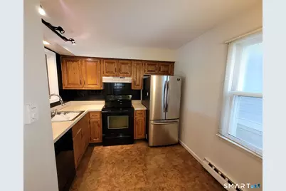 55 Mill Plain Road #34-3, Danbury, CT 06811 - Photo 6