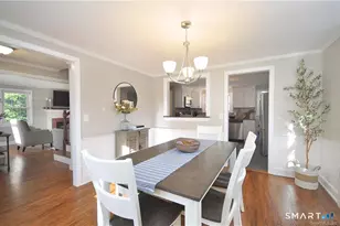 26 Greystone Rd, West Hartford, CT 06107 - Photo 6