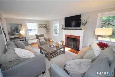 26 Greystone Road, West Hartford, CT 06107 - Photo 4