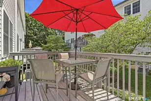 11 Mannions Ln, Danbury, CT 06810 - Photo 16