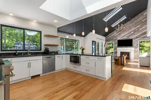 84 Sawmill Rd, Branford, CT 06405 - Photo 12