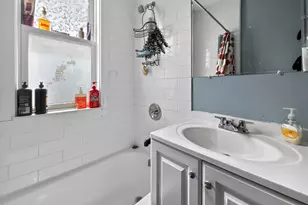 140 Enfield St, Hartford, CT 06112 - Photo 6