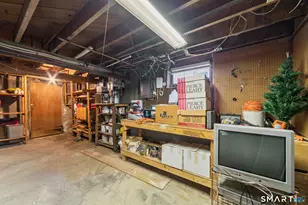 67 Macarthur Dr, Waterbury, CT 06704 - Photo 22