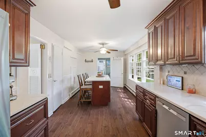31 Granite Drive, Norwalk, CT 06850 - Photo 10