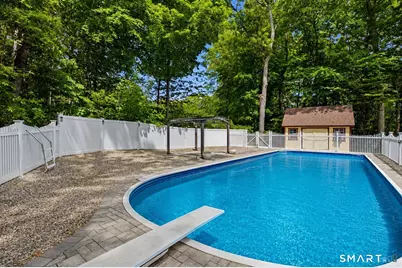 31 Granite Drive, Norwalk, CT 06850 - Photo 4