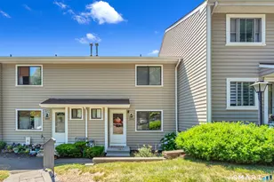 384 Monticello Dr, Branford, CT 06405 - Photo 2