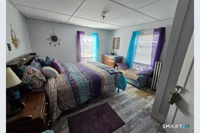 35 Maple Avenue, Enfield, CT 06082 - Photo 24