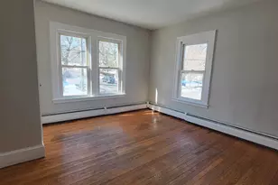590 High St, Middletown, CT 06457 - Photo 6