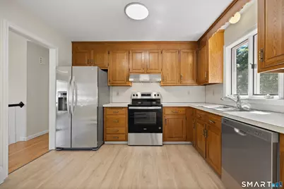 11 Goodrich Drive, Wethersfield, CT 06109 - Photo 12