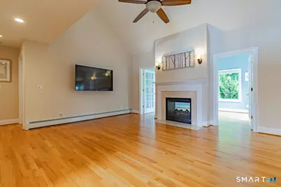 9 Streamside Lane #9, Berlin, CT 06037 - Photo 4