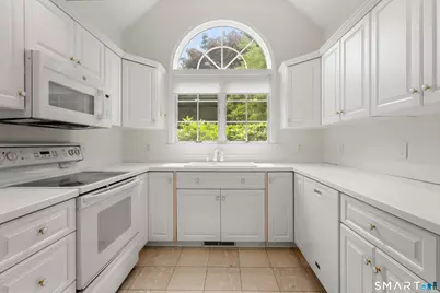 20 Carrie Circle, Fairfield, CT 06825 - Photo 14