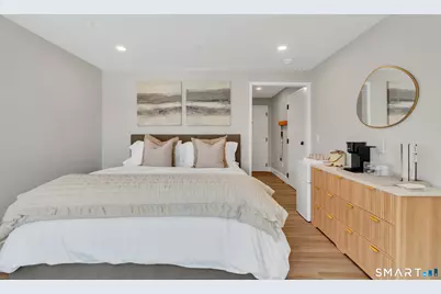 32 Broadway Avenue, Stonington, CT 06378 - Photo 16
