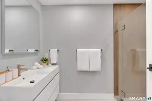 32 Broadway Ave, Stonington, CT 06378 - Photo 14
