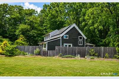 77 North High Street, Clinton, CT 06413 - Photo 2