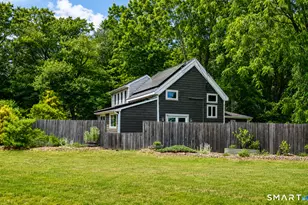77 N High St, Clinton, CT 06413 - Photo 2