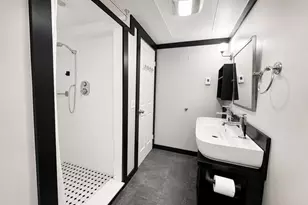 77 N High St, Clinton, CT 06413 - Photo 18