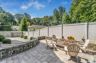 17 Woodlawn Dr, Trumbull, CT 06611 - Photo 2