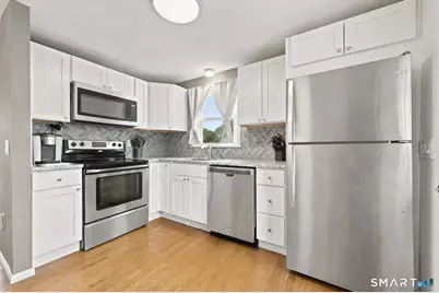91 Mount Carmel Avenue, Waterbury, CT 06708 - Photo 8