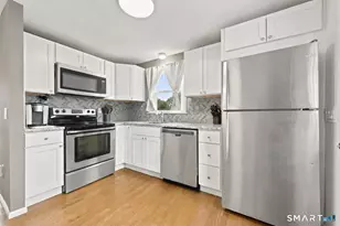 91 Mt Carmel Ave, Waterbury, CT 06708 - Photo 8