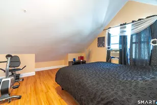 25 Oakwood St, Bridgeport, CT 06606 - Photo 12