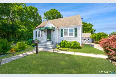 25 Oakwood Street, Bridgeport, CT 06606 - Photo 1