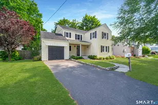 137 Mohawk Dr, West Hartford, CT 06117 - Photo 2