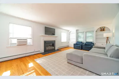 137 Mohawk Drive, West Hartford, CT 06117 - Photo 14