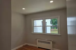 73 Crestwood Dr, Stamford, CT 06905 - Photo 4