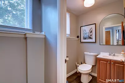 21 Middle Turnpike East, Manchester, CT 06040 - Photo 14