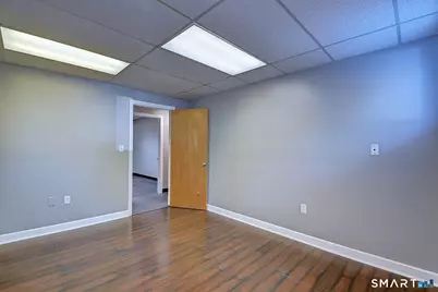 21 Middle Turnpike East, Manchester, CT 06040 - Photo 8
