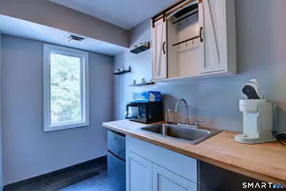 21 Middle Turnpike East, Manchester, CT 06040 - Photo 20