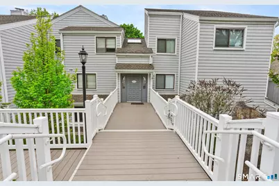 22 Rowayton Woods Drive #22, Norwalk, CT 06854 - Photo 2