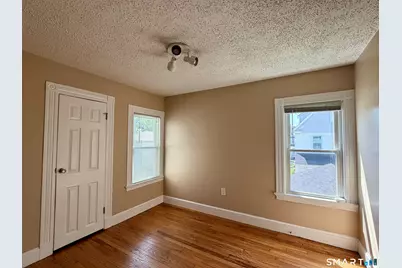 11 Hine Street, West Haven, CT 06516 - Photo 22