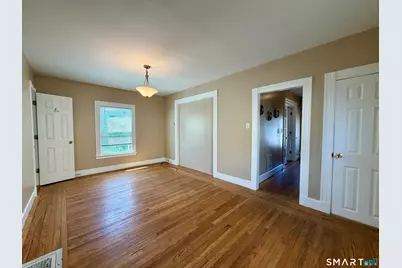 11 Hine Street, West Haven, CT 06516 - Photo 6