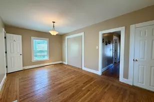 11 Hine St, West Haven, CT 06516 - Photo 6