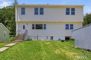24 Gaspee Rd, Bridgeport, CT 06606 - Photo 1