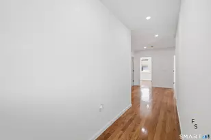 24 Gaspee Rd, Bridgeport, CT 06606 - Photo 14