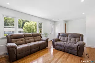 24 Gaspee Rd, Bridgeport, CT 06606 - Photo 4