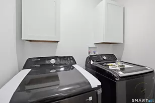 24 Gaspee Rd, Bridgeport, CT 06606 - Photo 18