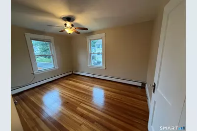 285 Hillside Avenue, Naugatuck, CT 06770 - Photo 10