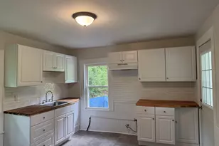 162 Bristol St, Thomaston, CT 06787 - Photo 10