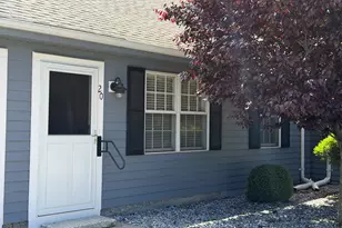 20 Plymouth Ct, Clinton, CT 06413 - Photo 2