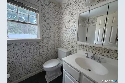 20 Plymouth Court #20, Clinton, CT 06413 - Photo 34