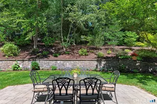 7 Ellsworth Pl, Avon, CT 06001 - Photo 6