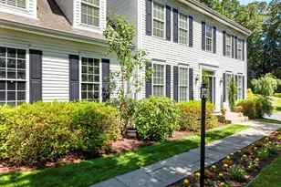 7 Ellsworth Pl, Avon, CT 06001 - Photo 2