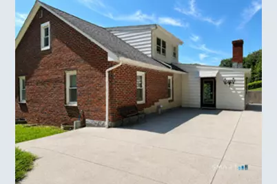 32 Homestead Avenue, Derby, CT 06418 - Photo 4