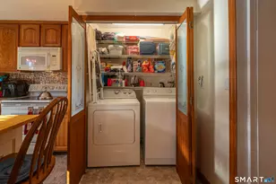 70 Orange St, Stratford, CT 06615 - Photo 8