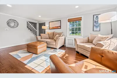 12 Iroquois Road, West Hartford, CT 06117 - Photo 4