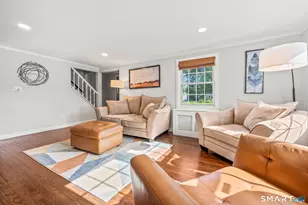 12 Iroquois Rd, West Hartford, CT 06117 - Photo 4